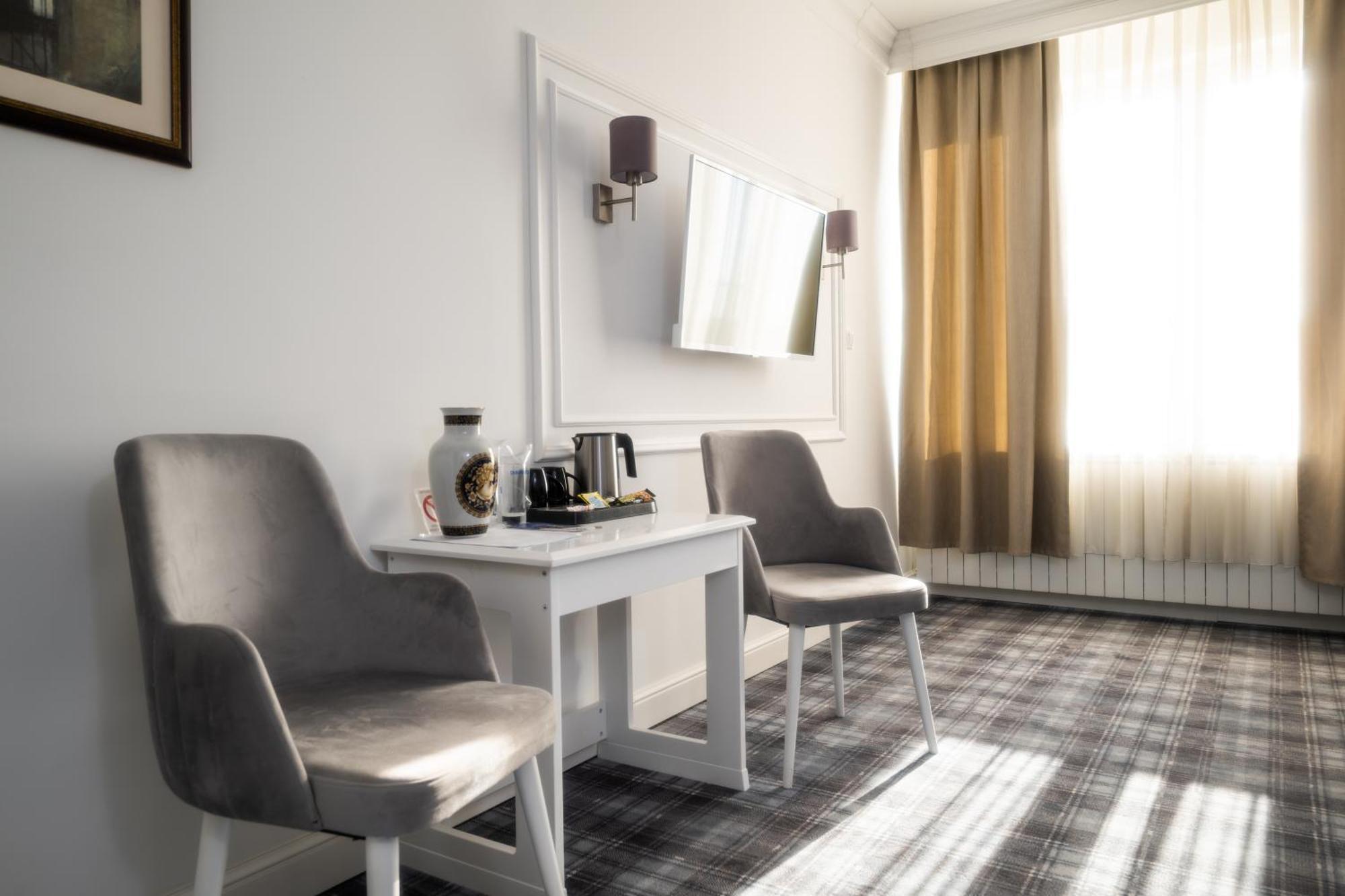 Hotel Mio City Kula Екстериор снимка
