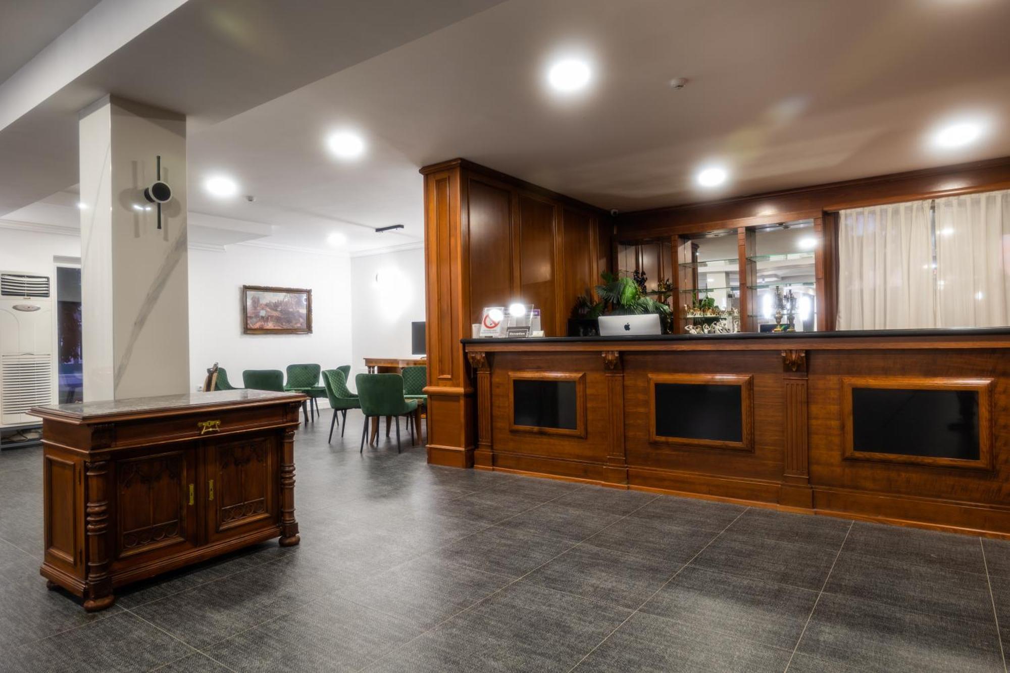 Hotel Mio City Kula Екстериор снимка