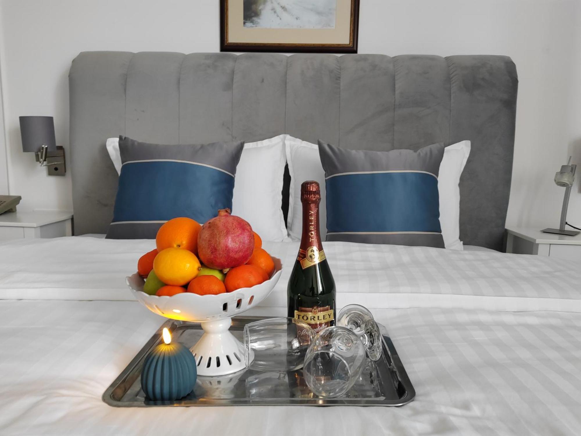 Hotel Mio City Kula Екстериор снимка