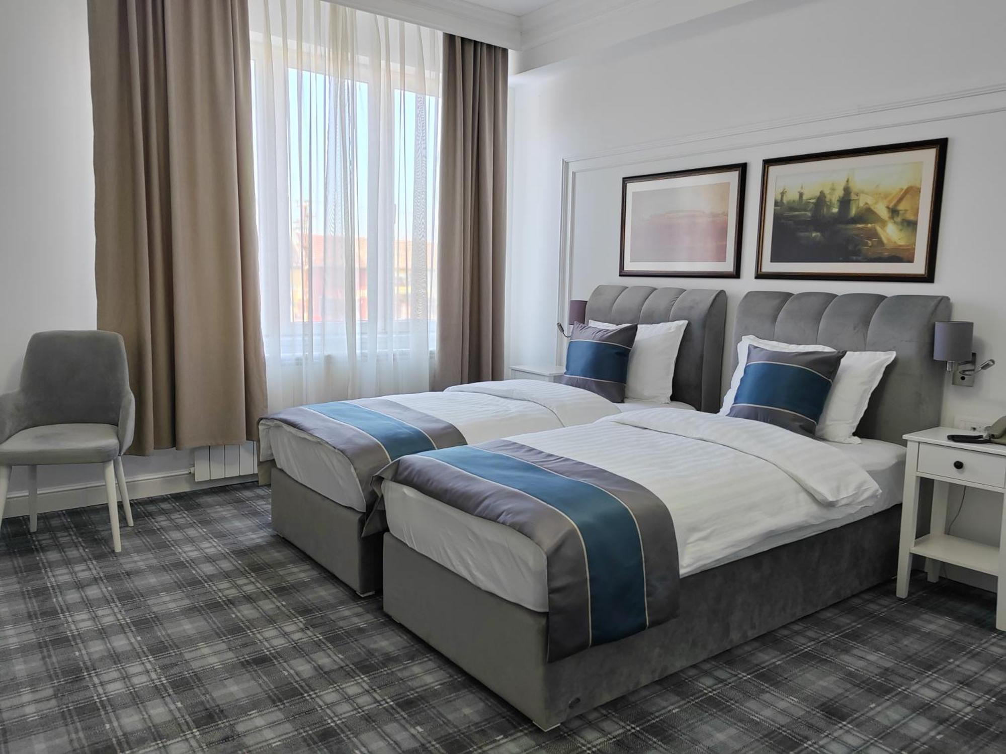 Hotel Mio City Kula Екстериор снимка