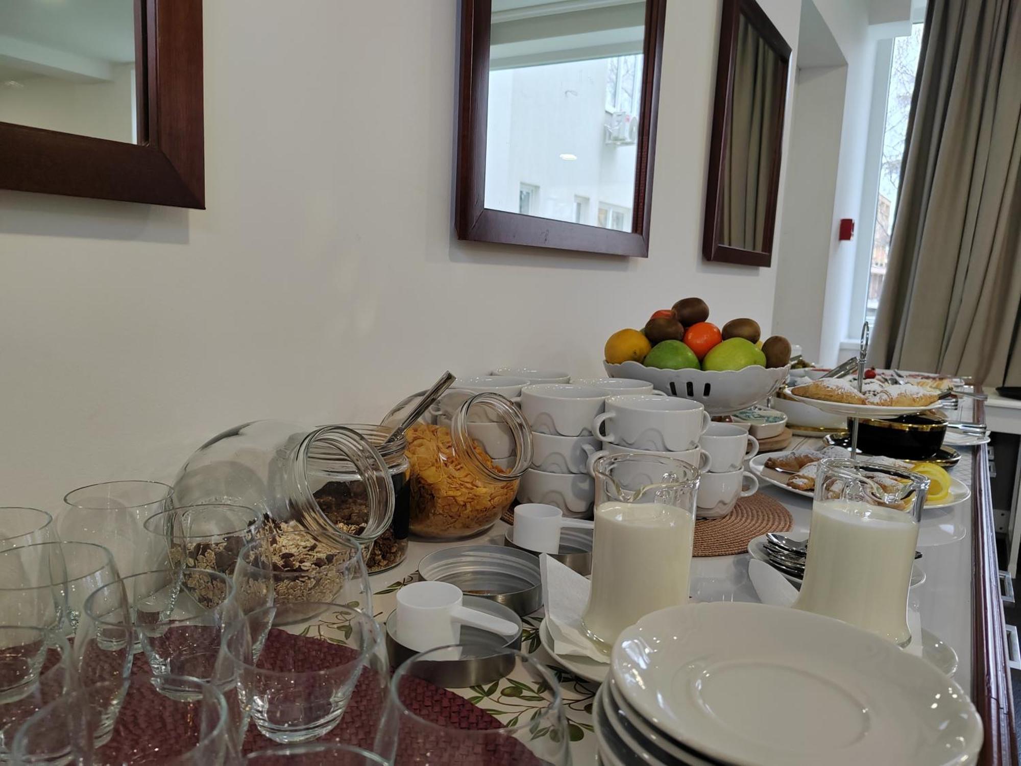 Hotel Mio City Kula Екстериор снимка