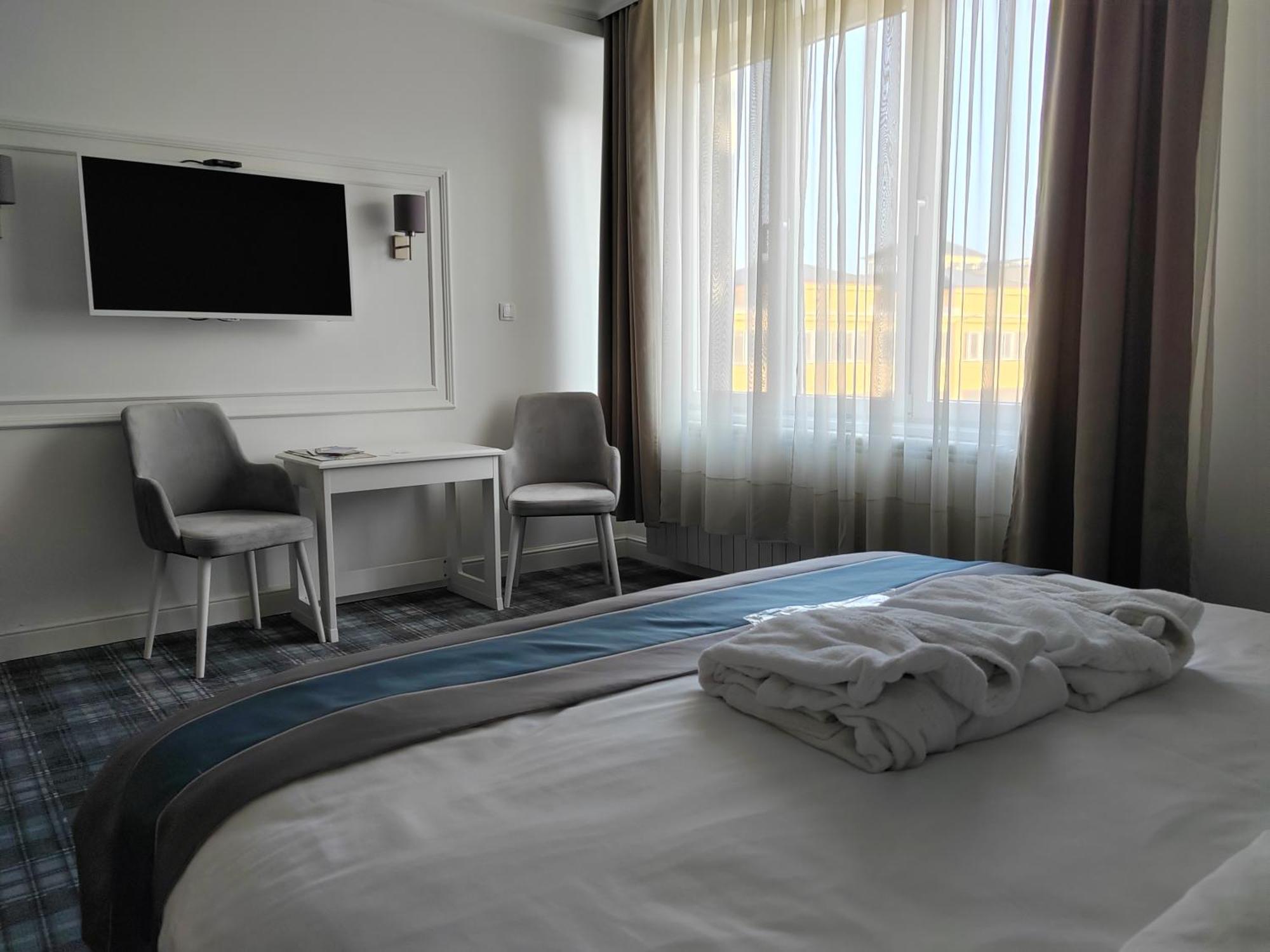 Hotel Mio City Kula Екстериор снимка
