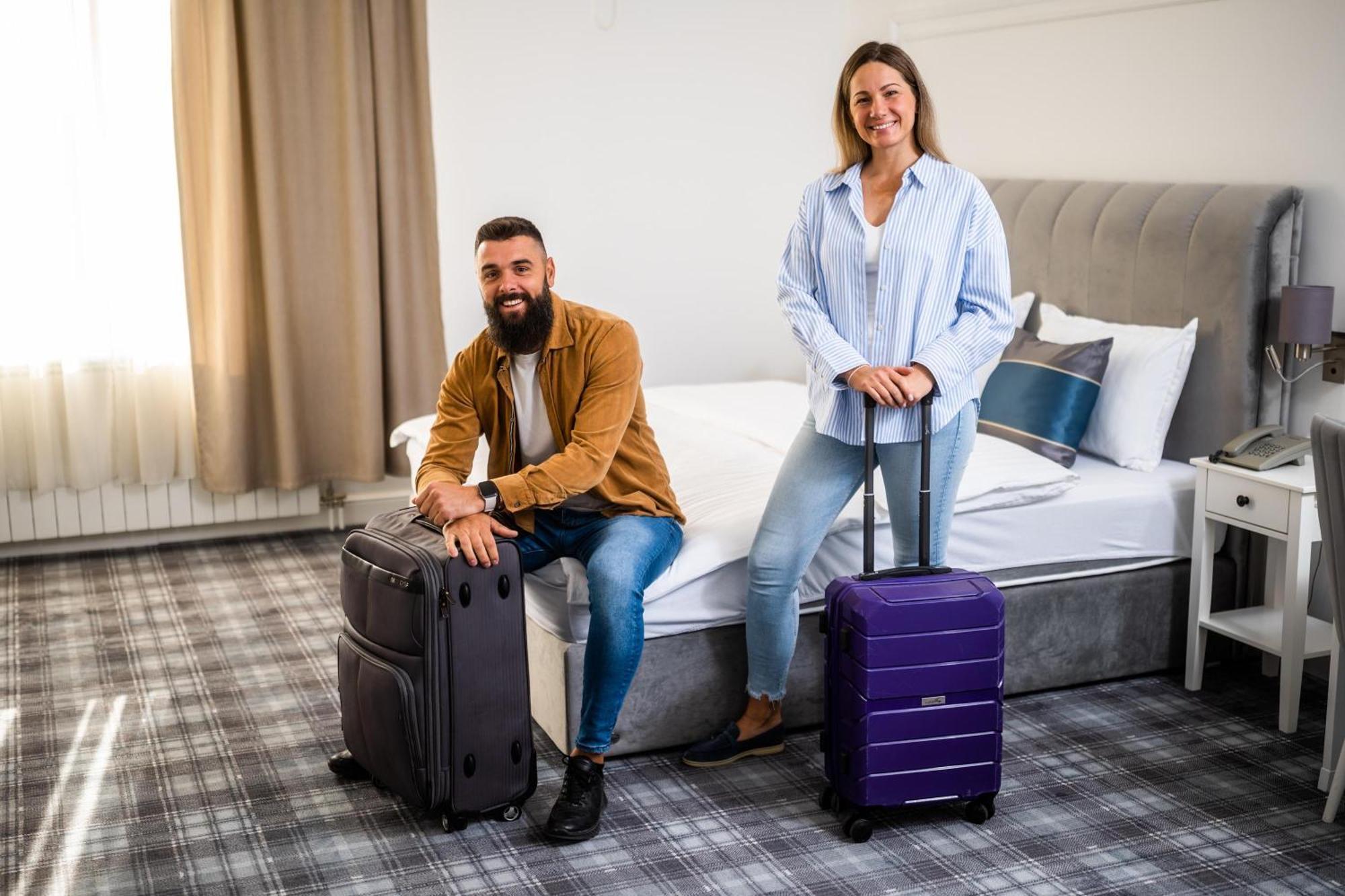 Hotel Mio City Kula Екстериор снимка